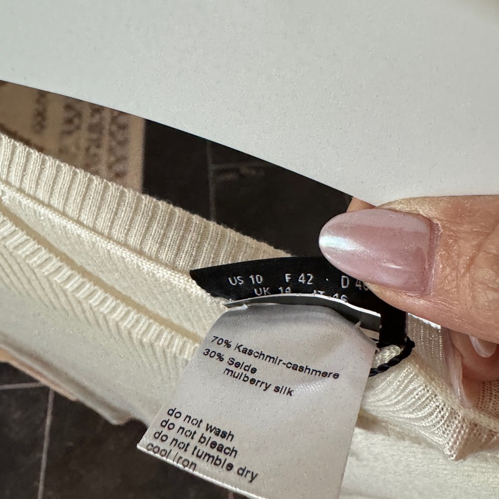 Akris Beige Gradient Ecru Lightweight Cashmere Si… - image 2